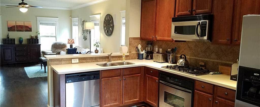 Grant Park condo for rent - photo of kitchen